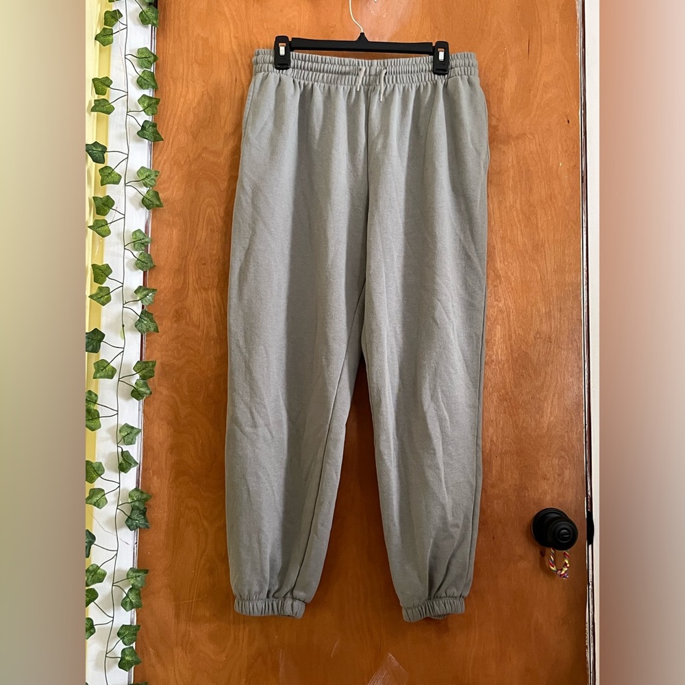 Refuge Athletics | Light Green Sweatpants
